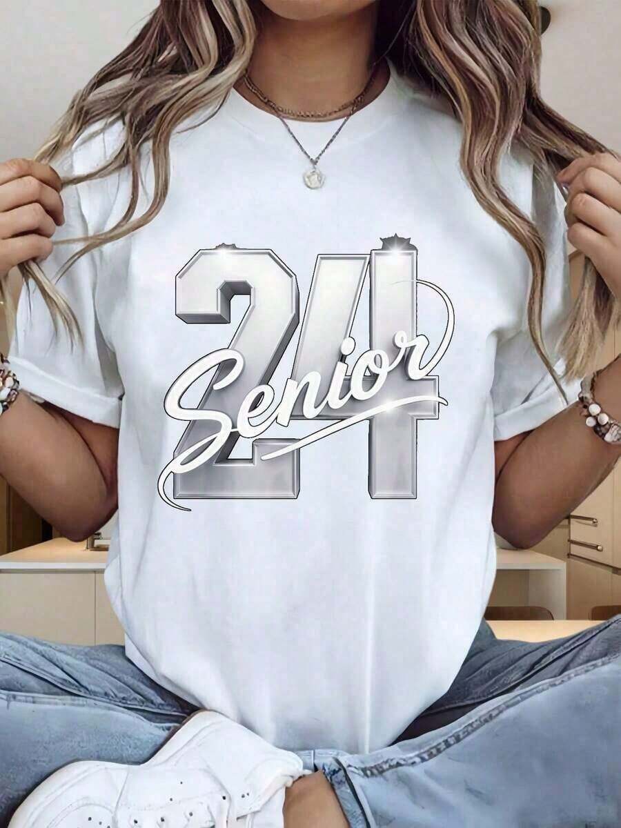 1 Piece Of Women's Short-Sleeved Crew Neck T-Shirt, Graduation T-Shirt For The Class Of 2024 For Women, Men, Unisex, Black Cotton, Casual Style, Graduate Gift. The Fun Print Is Suitable For Christmas Parties, Sports Activities, Holiday Parties, Outings, Sports, And Other Festive Gifts. 180g 100% Cotton - 白色 - 查看 1
