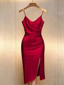 xheFranclia Elegante vestido ajustado de color champán con cuello cruzado, cintura ceñida, adorno de perlas y abertura, con estilo romántico francésxhe - Rojo - Ver 6