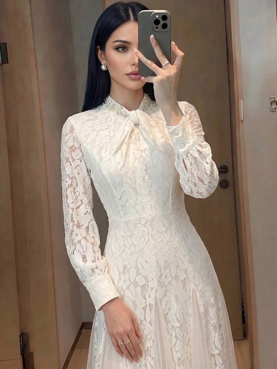 Đầm ren phối cổ ngọc trai và đá quý sang trọng dành cho nữ. - Màu be - Xem 1