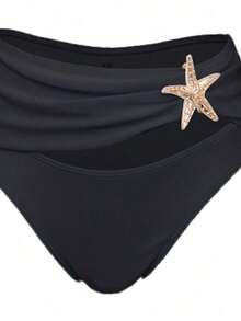 Swim Oasis Set de 3 piezas para vacaciones de verano: Bikini tipo bandeau de unicolor y sexy con detalles dorados + Vestido largo con abertura en la cintura y corte frontal a la cintura - Negro - Ver 3
