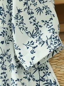 Lightweight V-Neck Partial Button-Up Shirt With Ditsy Floral, Light Blue, Suitable For Commuting In Summer Vacation - Baby Blue - View 5