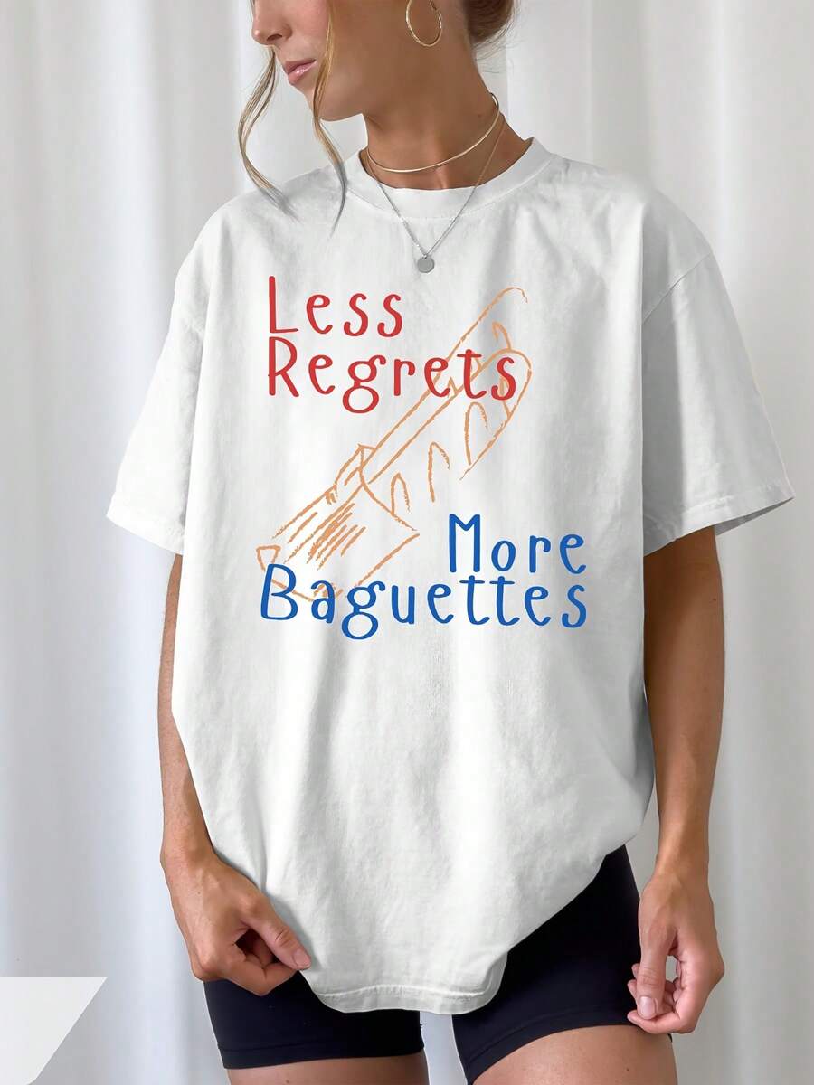 Women's T-Shirt: Less Regret, More Baguette! This T-Shirt Features A Baguette Design And Playful Text, Adding A Touch Of Humor And Joy To Your Vacation Life. Effortlessly Embrace A Relaxed Holiday Style And Discover The Vibrant Colors Of Summer. - 白色 - 查看 1
