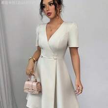 MewMuse.  Vestido mini elegante para ir a trabajar, de primavera y verano, con escote cruzado en V, doble botonadura, decoración en forma de A y mangas cortas, en color liso al estilo francés para mujeres - Morado - Ver 6