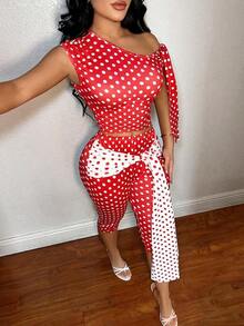 Conjunto informal de top asimétrico con nudo delantero y estampado de leopardo, y pantalones ajustados 7/8 - Rojo y blanco - Ver 3