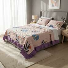 3-Piece Bedding Set: Double-Sided Printed Comforter With Bed Skirt + 2 King Size Pillowcases - 粉紅色/淡紫色 - 查看 3