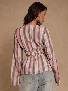 Glamour Camisa ligera y elegante con rayas de color, cuello en V, mangas acampanadas y decoración de lazo con cordón, adecuada para usar en primavera, verano y otoño - Rosa - Ver 2