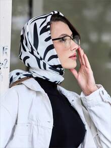 Women's Large Square Satin Scarf 90x90 Elegant Fashion Bandana For Hair And Neck - L7-branco - 查看 3