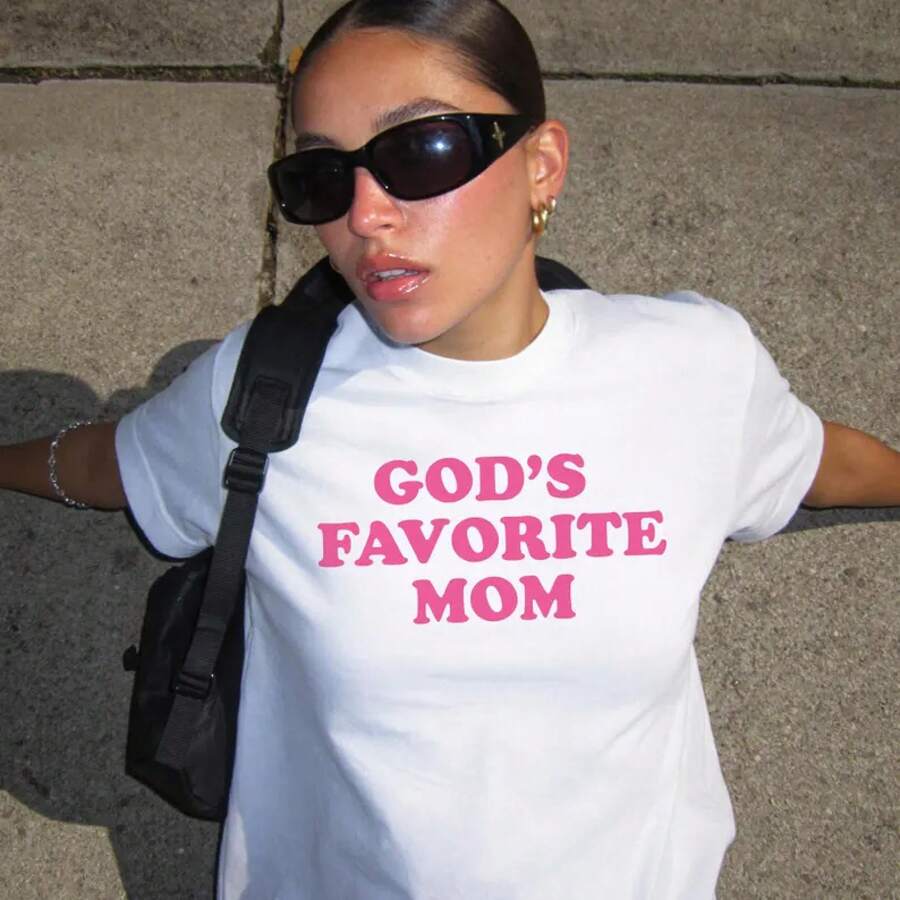 1 "God's Favorite Mom" T-Shirt, Fun Mother's Day Gift, Cool Mom Graphic Tee, Aesthetic Mom T-Shirt, 90s Retro Mom T-Shirt, Mom Top, 180g 100% Cotton. - 白色 - 查看 1