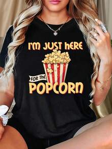 One Women's Short-Sleeved T-Shirt With A Round Neck And The "I'M JUST HERE FOR THE POPCORN" Print, Perfect For Casual Shopping, Holiday Gifts, And Get-Togethers With Friends. Relaxed And Fun Style, 180g, 100% Cotton - 黑色 - 查看 2
