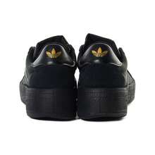 Adidas 春秋款中性厚底運動鞋，適合健身訓練、跑步、休閒運動 JS3624 - 黑/金 - 查看 6
