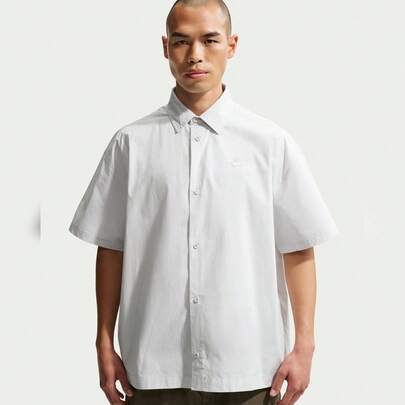 Nike 男士 AS M NK CLUB SS BTN SHIRT OS 短袖衬衫 HJ2027-025