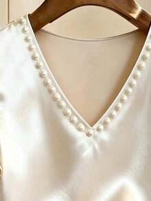 Blusa con cuello en V y volantes de color champán para mujer - Champán - Ver 4