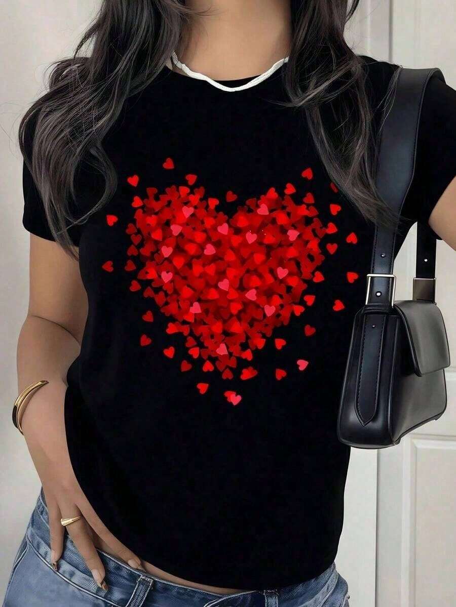 Short-Sleeved T-Shirt With Red Heart Print, Black T-Shirt With Love Print For Valentine's Day, Casual Top With A Romantic And Cute Aesthetic Touch. - 黑色 - 查看 1