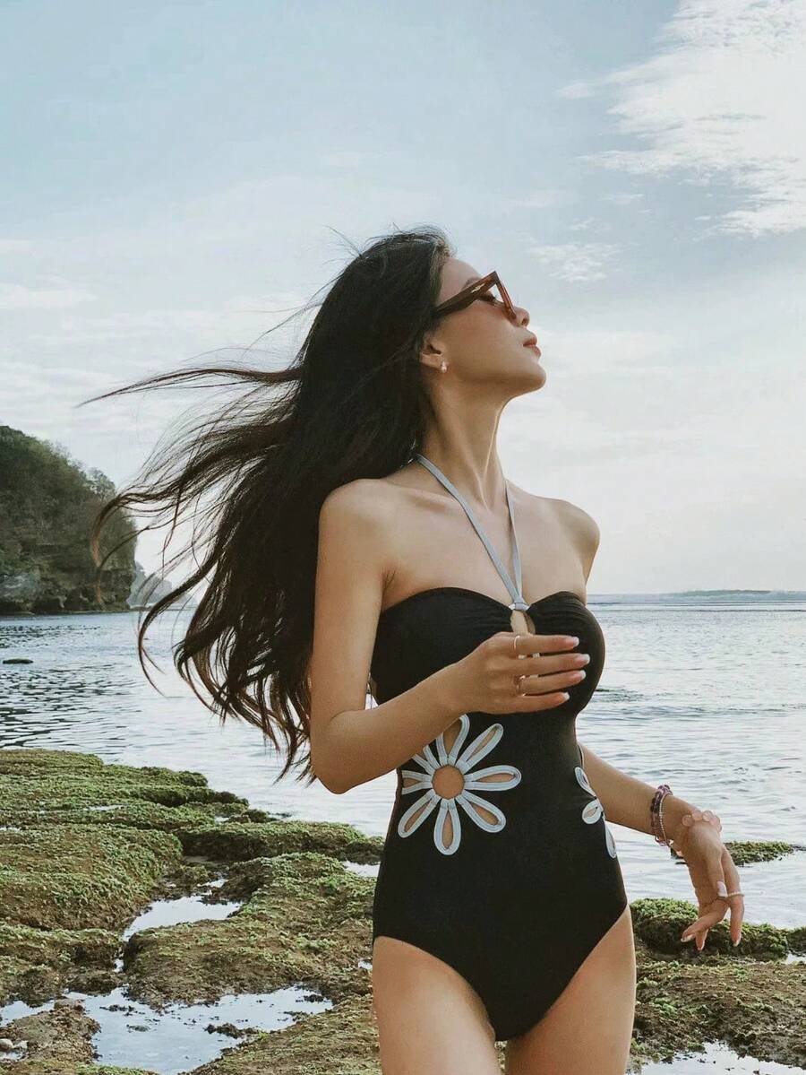 New Rainbow-Colored Hollow Floral Design, Fresh And Simple Style, Fashionable One-Piece Swimsuit With A High-End Feel For Women's Seaside Vacation