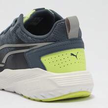 Puma 时尚撞色轻便系带低帮男女通用运动鞋，情侣跑步鞋 38675702 - 夜空藍-銀色-螢光綠 - 查看 10