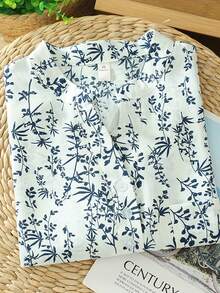 Lightweight V-Neck Partial Button-Up Shirt With Ditsy Floral, Light Blue, Suitable For Commuting In Summer Vacation - Baby Blue - View 3