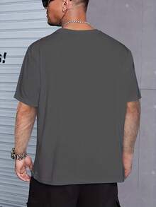The Man Is Nice, I Saw A Small Man Holding A T-Shirt With A Pattern. Loose And Comfortable. - Deep - View 3