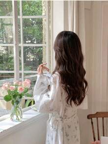 1件女款歐美簡約長袖浴袍,春秋新款,甜美可愛,滿版花卉印花,輕薄長袖睡裙家居服,清新優雅,森系浪漫溫柔風 - 米色 - 查看 6