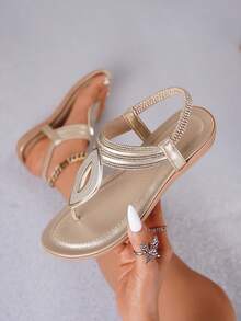 2026 Neue Kollektion Böhmischer Stil Sandalen Damen Zehentrenner Flache Schuhe Pailletten Zehenstegsandalen Sommer Riemchensandalen Mode Bequem Strandsandalen Römische Sandalen Klassische Damenschuhe Modische Slipper Premium Freizeitschuhe - Champagnerfarben - Übersicht 6