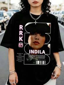 1 Camiseta Indila de moda casual para hombre y mujer, con diseño inspirado en una revista de cantantes pop franceses y estampado de karaoke. Versátil, fácil de combinar, adecuada para uso diario, estilo urbano, conjuntos de vacaciones y conjuntos de fin de semana. - Negro - Ver 1