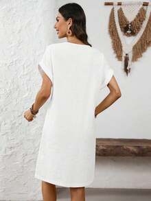Vestido corto de mujer con cuello redondo y manga corta con estampado de líneas - Blanco - Ver 2