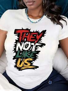 Women's Casual T-Shirt - Loose Fit Graphic Print T-Shirt - Bold Print With The Phrase "THEY NOT LIKE US" And Geometric Patterns, Vibrant Colors Red/Yellow/Green/Black/White, Crew Neck, Short Sleeve, Fashionable Spring/Summer Top, Casual Wear, Expressive Print, Relaxed Fit T-Shirt, 100% Cotton, Durable - 白色 - 查看 1