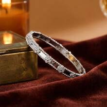 1pc Fashion Four-Leaf & Five-Leaf Flower Arrangement Design Cubic Zirconia Inlaid Women Bracelet, Valentine's Day Gift - Multicolor - View 13