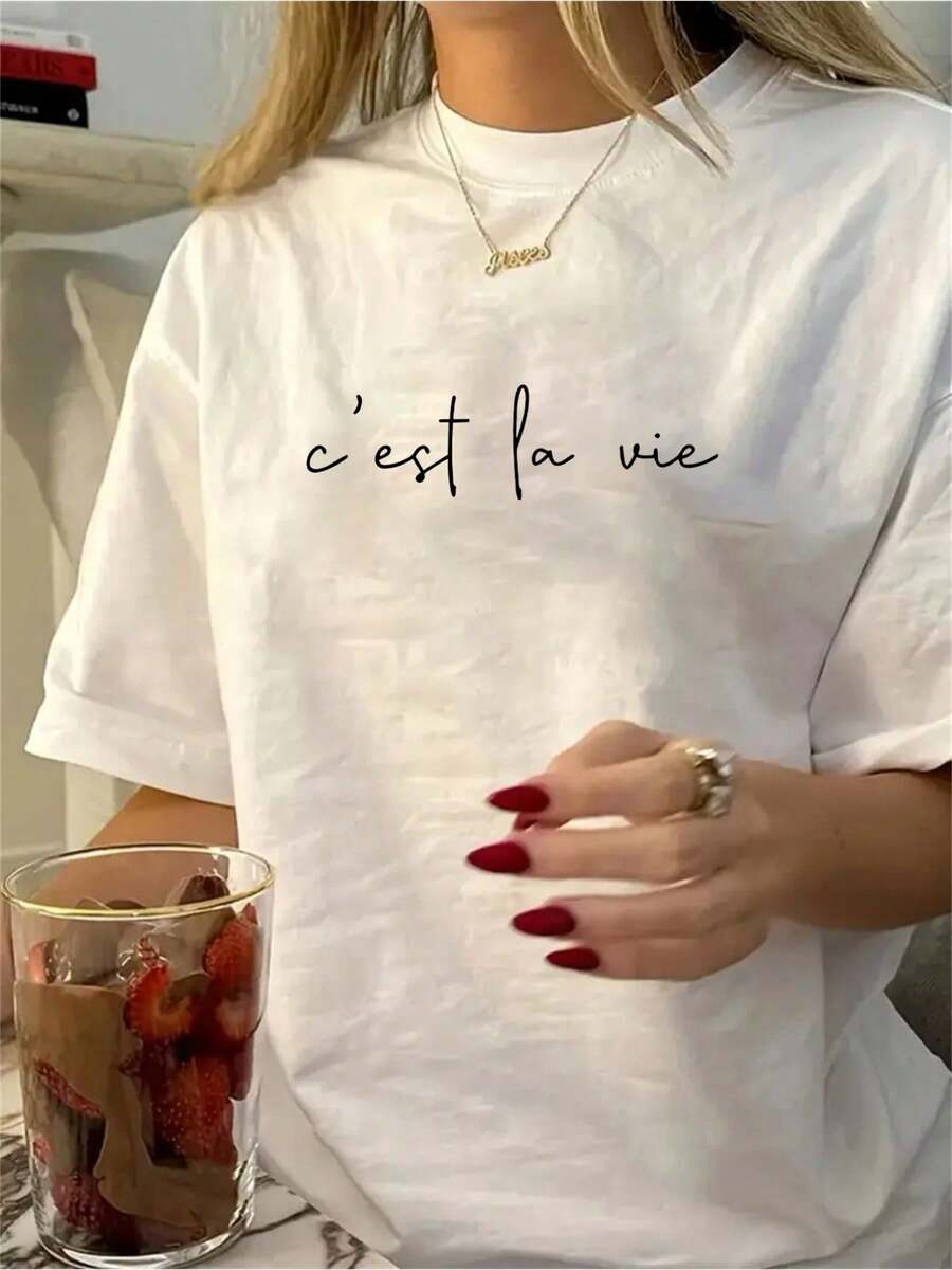 1 Piece Of "C'est La Vie" French Style Printed T-Shirt Y2K | Casual Short-Sleeved Crew Neck T-Shirt, Loose Fit, With French Lettering And Calligraphy Design, Suitable For All Seasons, A Creative Birthday Gift Idea, French-Inspired Everyday Wear, Machine Washable, 180g 100% Cotton. - 白色 - 查看 1
