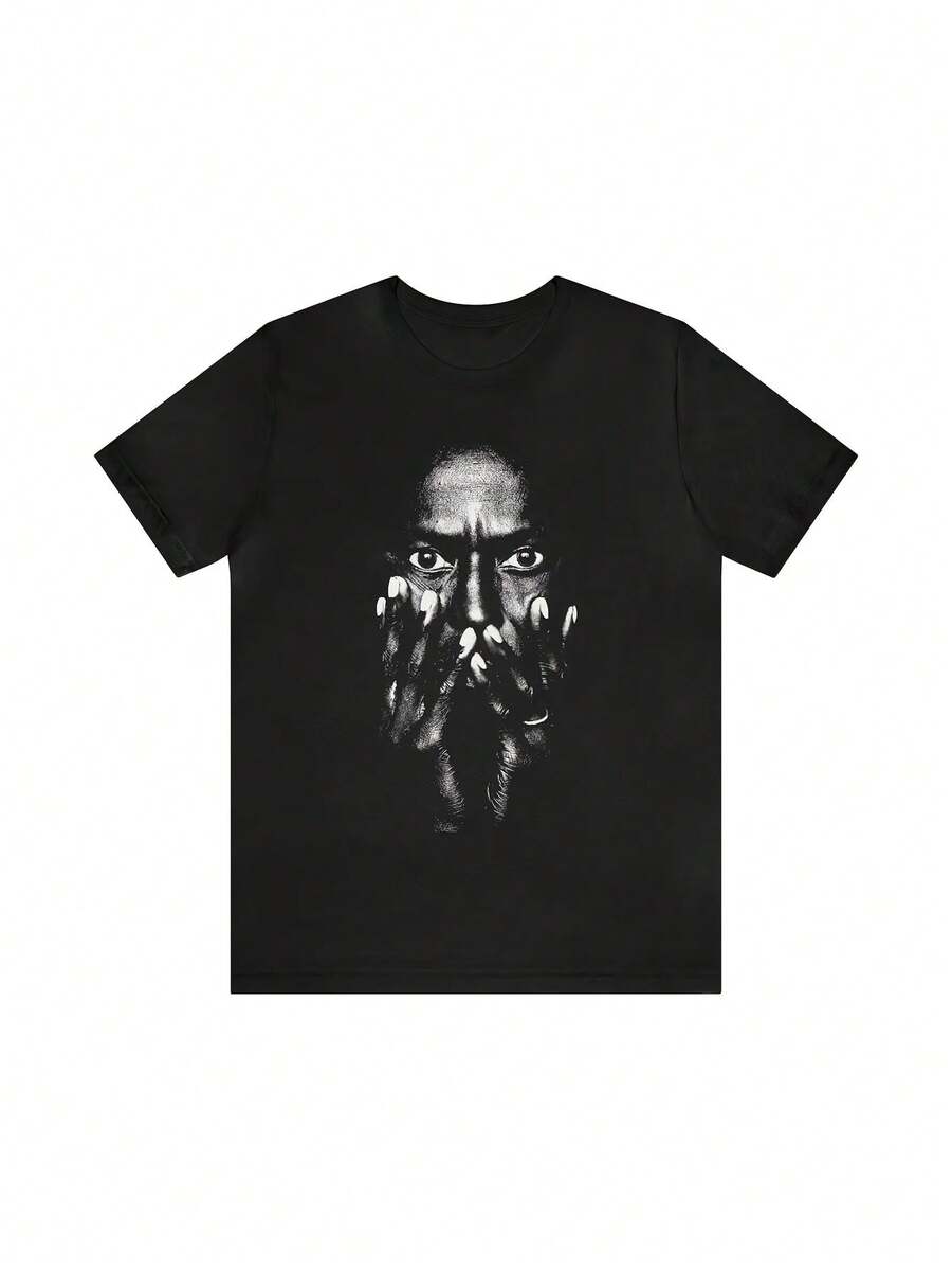 Camiseta con Retrato de Miles Davis 1985 - Negra con Gráfico Fotográfico Blanco, Diseño de Cuello Redondo - Mercancía Oficial del Legado de Miles Davis - Perfecta para Amantes del Jazz y Fanáticos de la Música - Camiseta Vintage para Hombre, Excelente Opción de Regalo - Negro - Ver 1