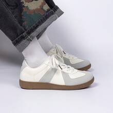 Zapatos casuales unisex, talla 36-45, zapatos casuales de mujer y zapatos deportivos de hombre, zapatos planos de suela blanda con cordones, zapatos cómodos y livianos de hombre para uso diario, de corte bajo,,,,,Zapatos de entrenamiento alemanes ZHQ5767 para aumentar la altura, planos, cómodos, de moda, retro, de nicho, casuales para hombre, para otoño. - beige - Ver 7