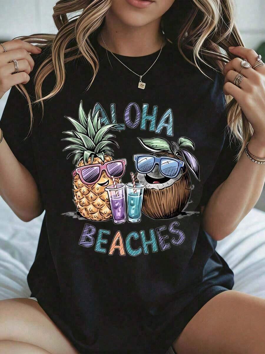 Elegant And Casual Women's Short-Sleeved Summer Top With A Pineapple And Coconut Print, Perfect For An Aloha Beach Getaway. Features Sunglasses And Drinks. Ideal As A Gift. This Women's Top Is Stylish, Boho Chic, And Soft, Breathable, And Comfortable, Making It Perfect For Spring, Summer, And Fall. Ideal For Vacations, Travel, And Everyday Wear. - 黑色 - 查看 1