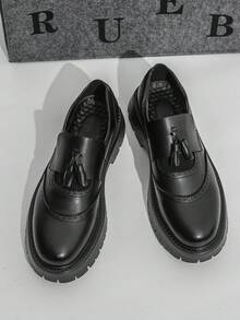 Tassel Loafers, Casual Moccasins For Teenagers, Breathable Slip-On Driving Shoes, Minimalist Solid Color Low-Top Shoes, Suitable For Daily Wear, Graduation, Wedding, Performance, Plus Size - Black - View 8
