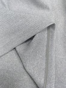 Women's Fitted Round Neck Camisole, Soft And Comfortable Fabric, Machine Washable, Summer Sleeveless Top - Grey - View 10