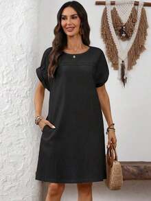 Vestido corto de mujer con cuello redondo y manga corta con estampado de líneas - Negro - Ver 3