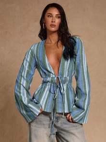 Glamour Camisa ligera y elegante con rayas de color, cuello en V, mangas acampanadas y decoración de lazo con cordón, adecuada para usar en primavera, verano y otoño - Azul - Ver 1