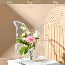 Eine elegante, transparente Acrylvase in Schmetterlingsform, ein modernes Dekorationsstück für das Zuhause, mit Schmetterlingsflügeln, geeignet für Wohnzimmer, Büros, Hochzeiten und andere Orte. - transparent - Übersicht 3