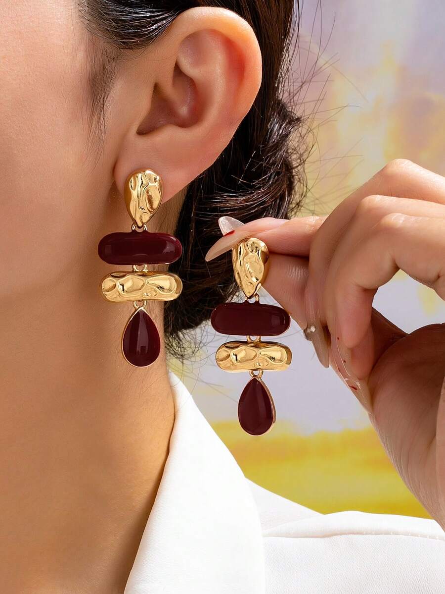 1 par de pendientes colgantes de diseño geométrico con colores contrastantes - Pendientes de gota de aceite color vino tinto - Ver 1