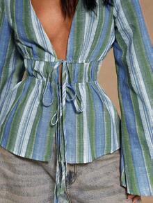 Glamour Camisa ligera y elegante con rayas de color, cuello en V, mangas acampanadas y decoración de lazo con cordón, adecuada para usar en primavera, verano y otoño - Azul - Ver 3