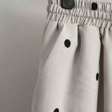 guang zhou mi qian shang mao Everyssa Pantalones cortos de verano de moda, elegantes y casuales con estampado de lunares franceses, con bolsillos, cintura elástica y lazo para mujeres - Café integral - Ver 4