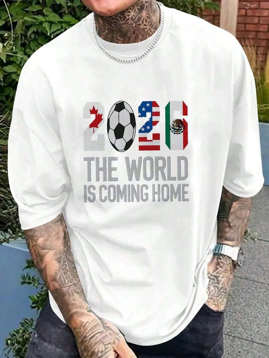 Black T-Shirt World Cup 2026 | Soccer Ball Design With Flags Of Canada, USA And Mexico | Crew Neck, Short Sleeve, Casual Fit, Perfect For Soccer Fans And Weekend Casual Wear. - 黑色 - 查看 1