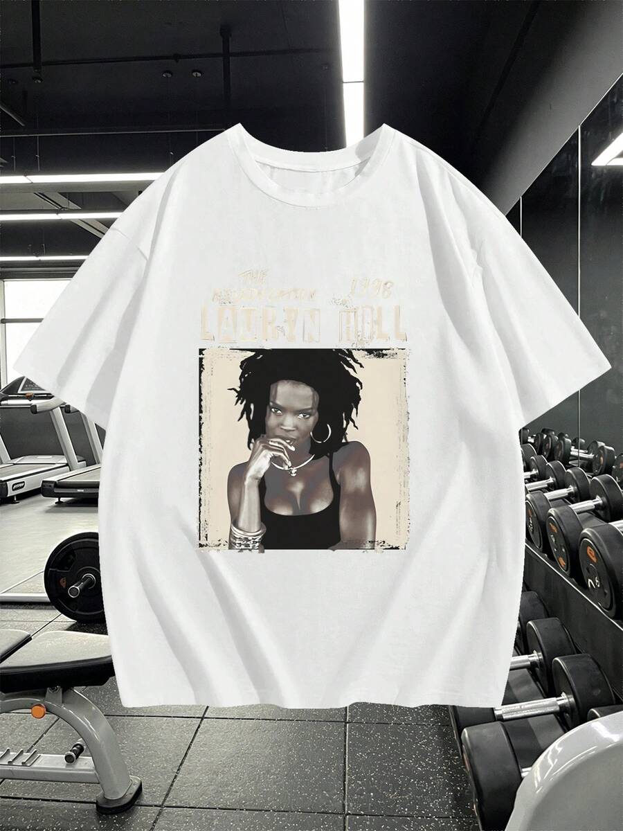 Artistic Portrait Of A Woman With An Afro Hairstyle Symbolizing Cultural Strength And Contemporary Female Empowerment. Men's T-Shirt, 100% Cotton, Comfortable And Modern. - 白色 - 查看 1