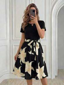 Vestido casual de vacaciones con estampado floral de patchwork y pliegues para mujeres de edad media y mayores - Multicolor - Ver 7