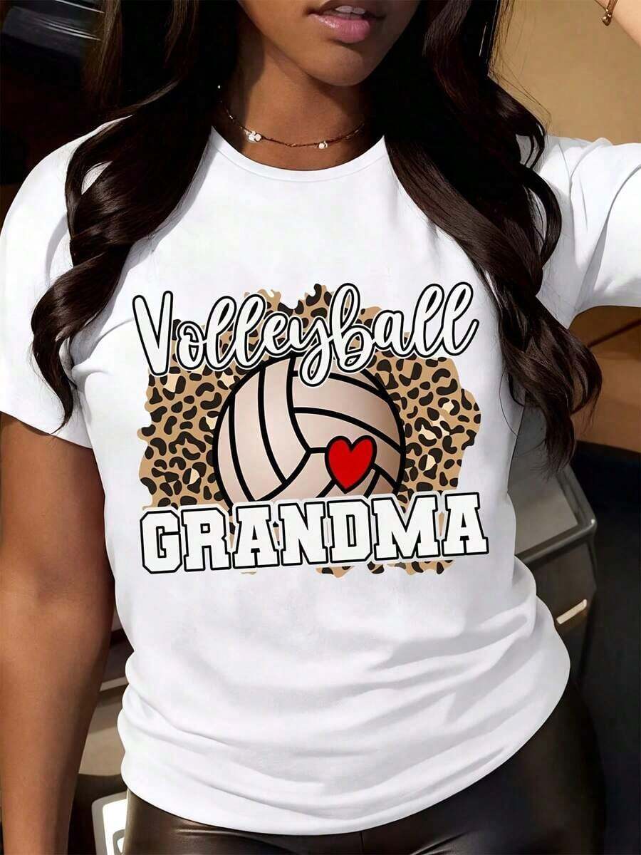 Comfortable For All-Day Wear. This Casual, Short-Sleeved, Crew-Neck T-Shirt With A Relaxed Fit Features A Leopard And Heart Print, Perfect For Volleyball-Loving Grandmothers, Sports Fans, And Family Gatherings. Its Comfortable, Relaxed Fit Flatters All Body Types, While The High-Quality Material Feels Soft Against The Skin And Offers Durability. - 白色 - 查看 1