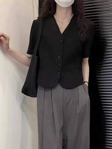 優雅女款V領短袖黑色西裝外套，夏季通勤短版西裝外套開襟上衣 - 黑色 - 查看 2