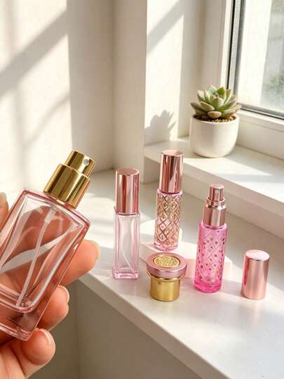 مجموعة زجاجات عطر 4 في 1 مقاس TSA معتمد (رذاذ 30 مل + 3 * 10 مل رذاذ) بنمط ذهبي مع أدوات تعبئة مجانية 3 في 1، حاويات سفر صغيرة قابلة لإعادة التعبئة ومقاومة للتسرب لمستحضرات التجميل والعطور، موزع محمول للعطور وسيروم العلاج بالروائح، ضروريات السفر للنساء