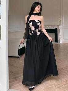 Vestido negro con escote sin tirantes y lazo, con bordado floral elegante de gasa - Negro - Ver 8