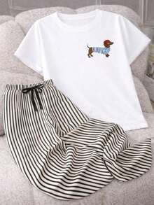 Local Store, A Women's Short-Sleeve Tee With A Retro American Style, Relaxed Fit, And Printed Design (Pants Are For Styling Suggestions Only). This Simple Yet Stylish Piece Features A Tropical-Themed Printed Letter Pattern, Making It A Must-Have For Creating A Laid-Back Holiday Look, Perfect For Occasions Like Labor Day And Mexican Independence Day. - White - View 2