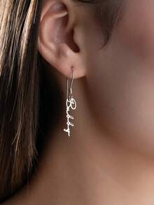Individualisierbare Namens-Modeohringe, Edelstahl-Golddraht-Ohringe mit Schreibschrift-Buchstaben, minimalistisch charmante Piercing-Ohrringe, geeignet für Partys, Cosplay, Schmuck, Familien-Geburtstage und Jahrestags-Geschenke für Freundin und Ehefrau - Verschiedenfarbig - Übersicht 3