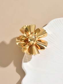 1pc Elegant 3D Floral Earrings For Women - Yellow Gold - View 5
