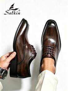 Salkin Giày Derby nam cổ điển, thiết kế retro với đế đỏ, giày tây da mềm cao cấp hiện đại, mũi nhọn thoáng khí, buộc dây, phù hợp cho quý ông, công sở, các sự kiện xã hội, đám cưới. Thích hợp cho hẹn hò, bữa tối lãng mạn, kỳ nghỉ. Giày học sinh, phong cách đại học. Khuyến nghị nên chọn lớn hơn một size. - Rỉ Nâu - Xem 8